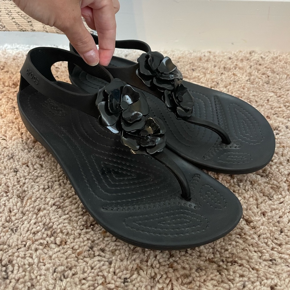 Crocs Flower Sandals